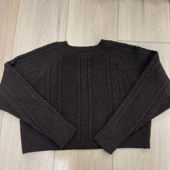 Sweater - Picture 3 of 3